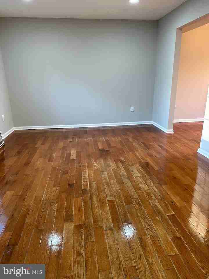 7806 Michele Dr - Photo 5 of 25
