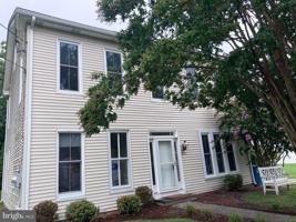 featured image of 205 Railroad Ave #A