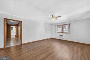 featured image of 4 Pierson Pl #B
