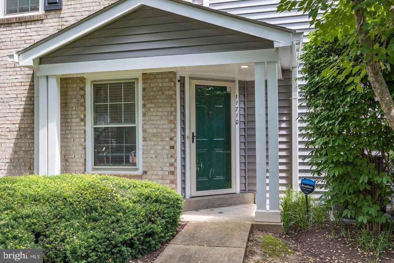 11710 Scooter Ln #7 - Photo 7 of 32