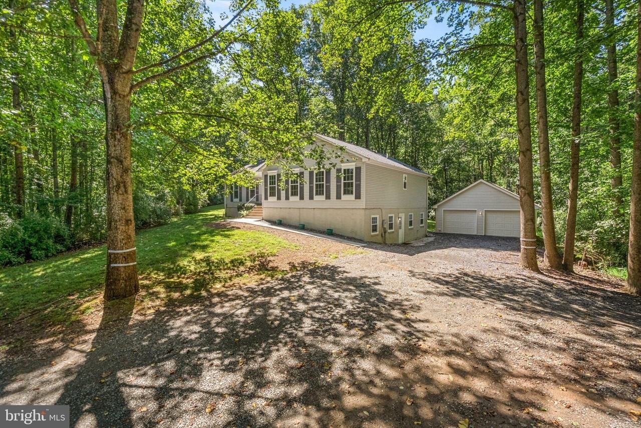 38151 Snickersville Tpke - Photo 4 of 50