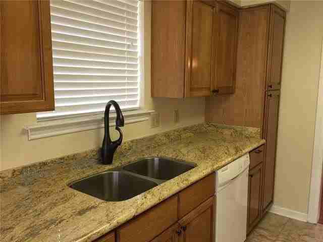 1604 Rue Lemans - Photo 7 of 20