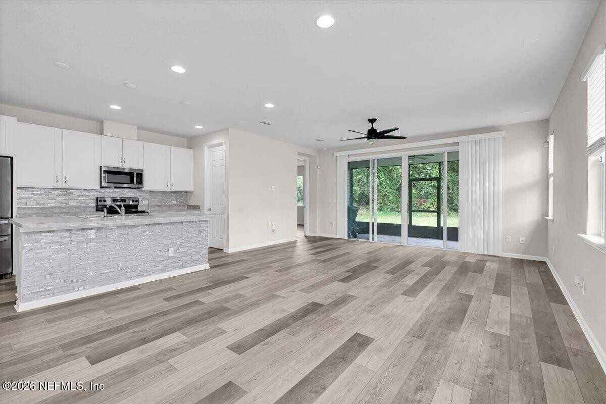 1420 Tropical Pine Cv - Photo 7 of 31