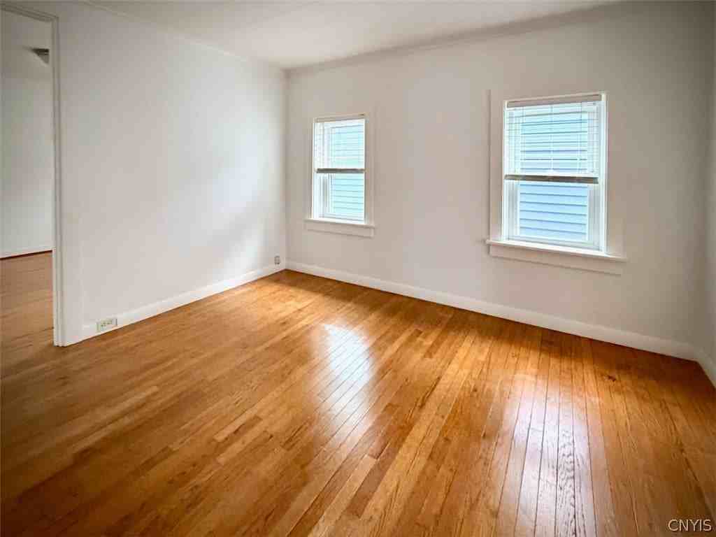 88 E 5th St - Photo 5 of 11