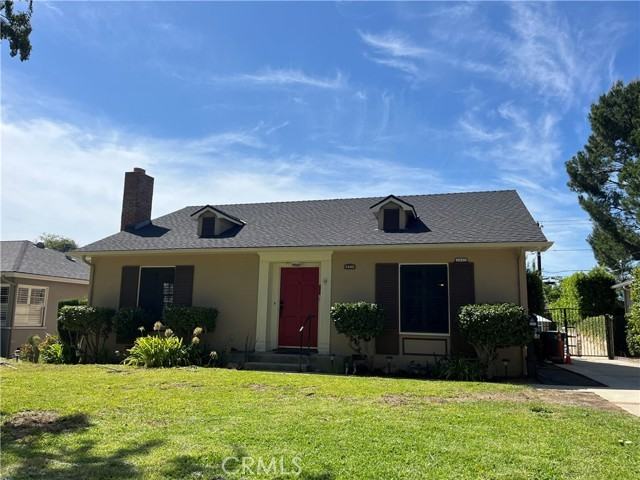 2440 Queensberry Rd - Photo 3 of 41