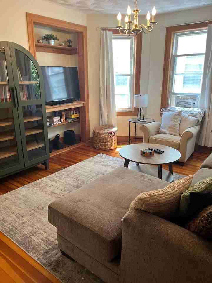 41 Montfern Ave - Photo 2 of 10