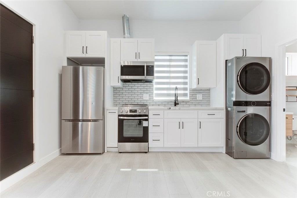 9823 Odessa Ave - Photo 7 of 15