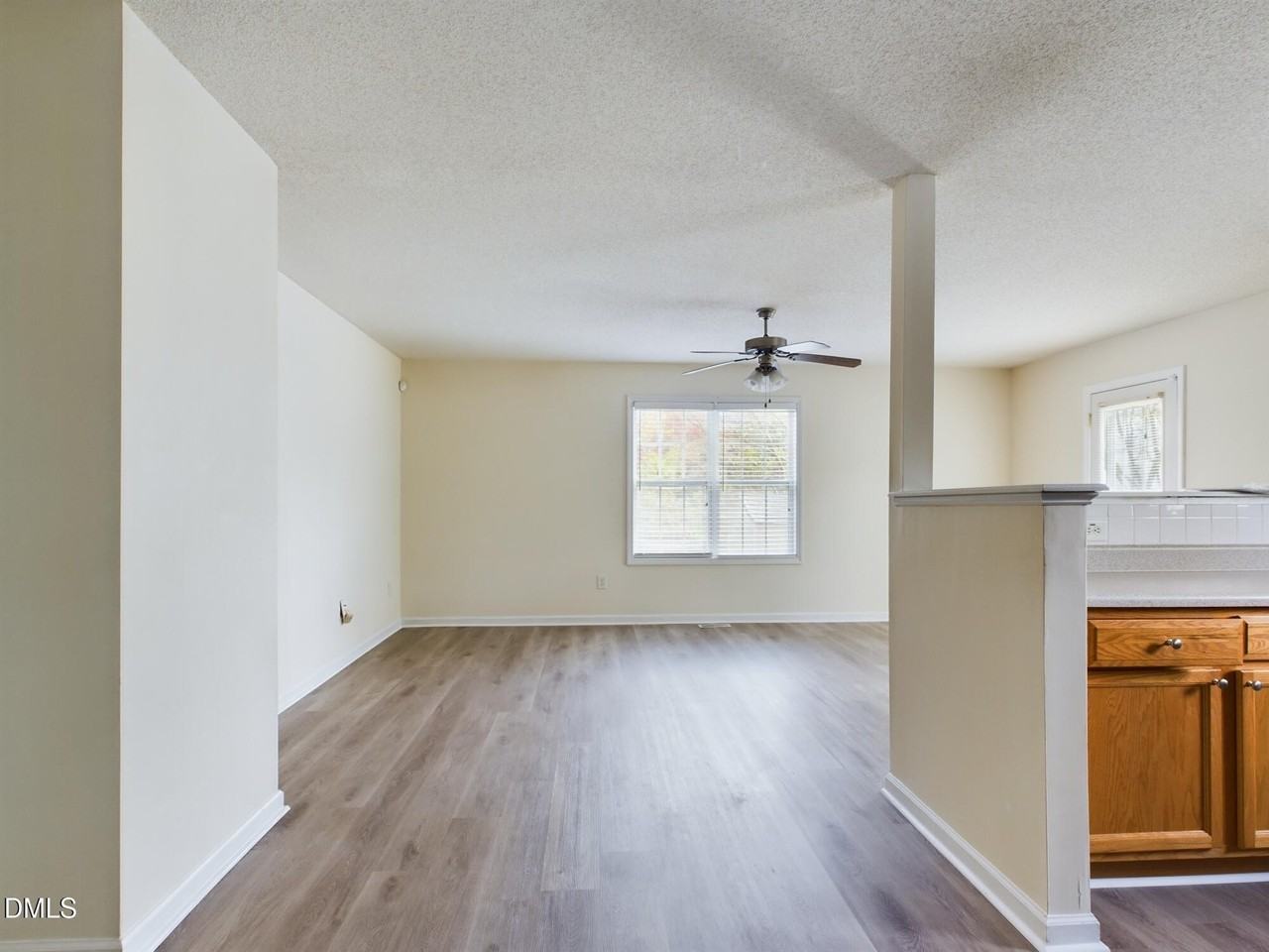 271 Pittsboro St - Photo 3 of 27