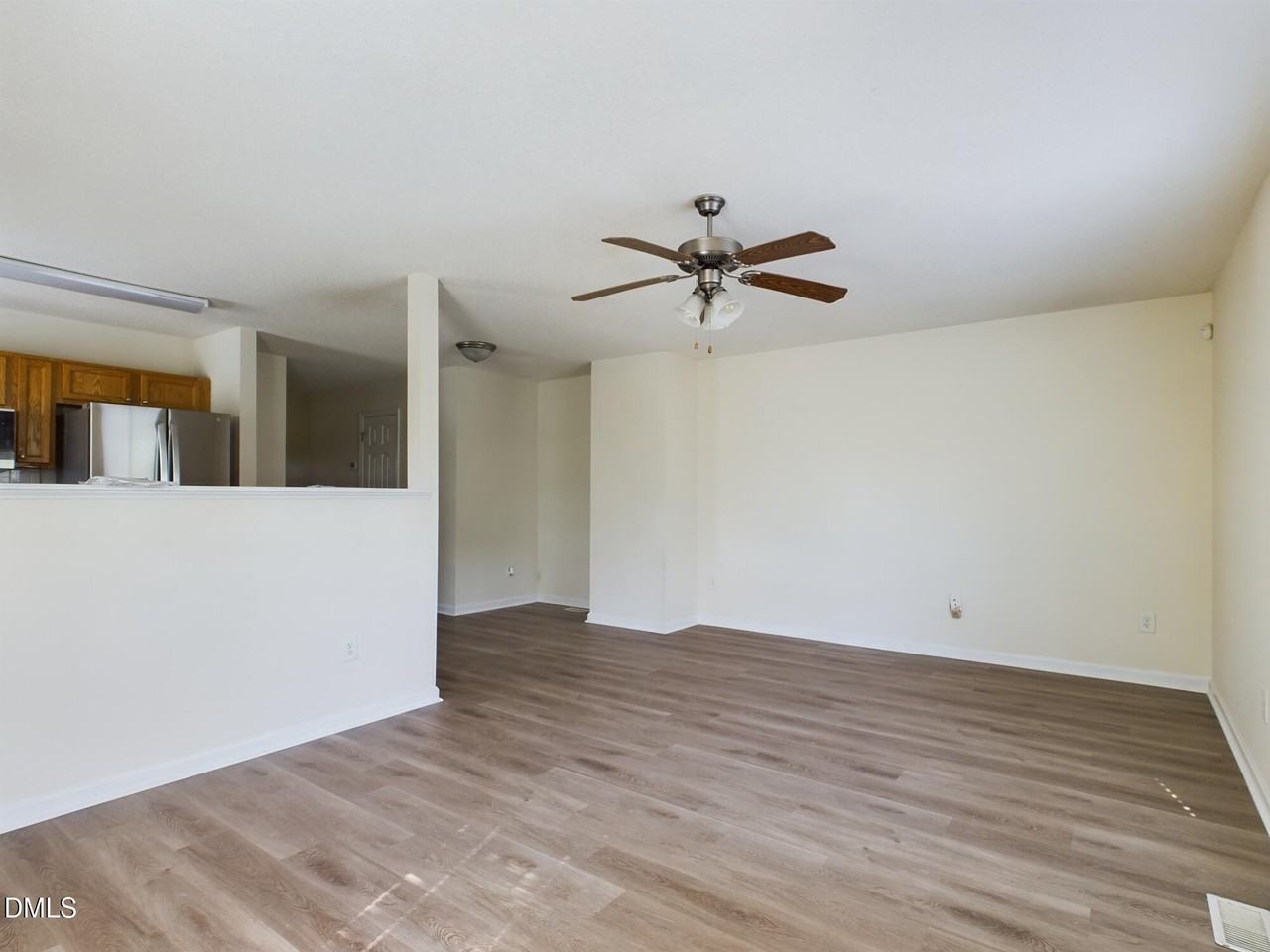 271 Pittsboro St - Photo 5 of 27