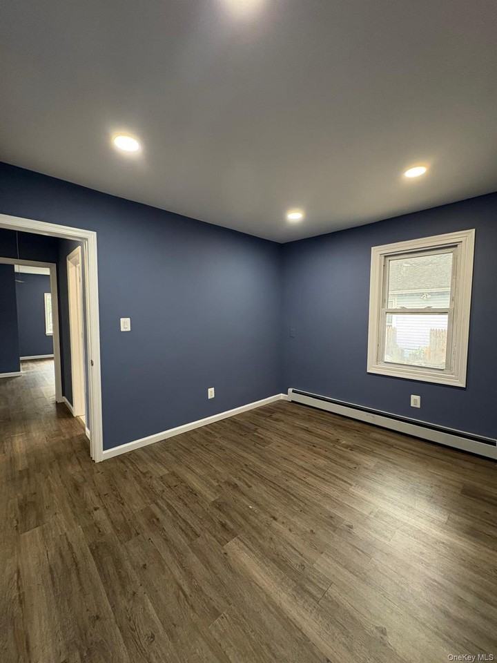 93 Howells Rd - Photo 5 of 9