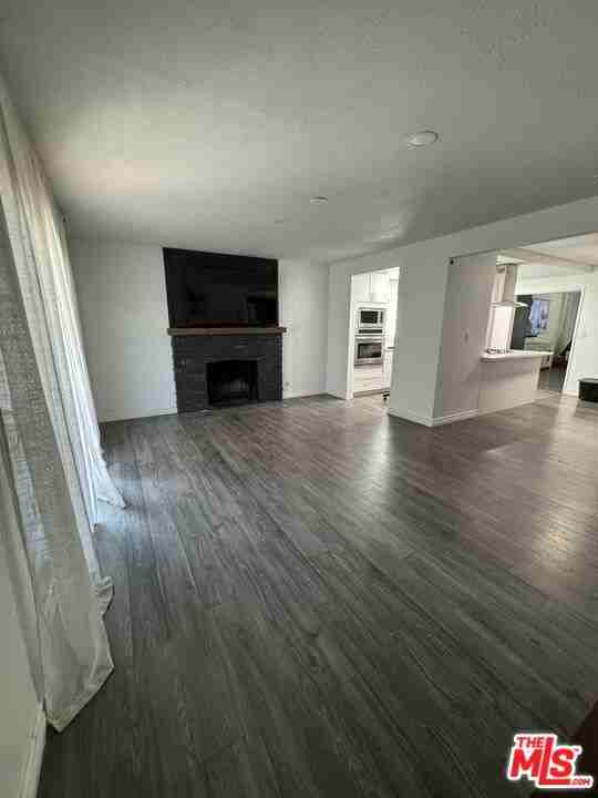 9725 Kimberly Ave - Photo 7 of 8