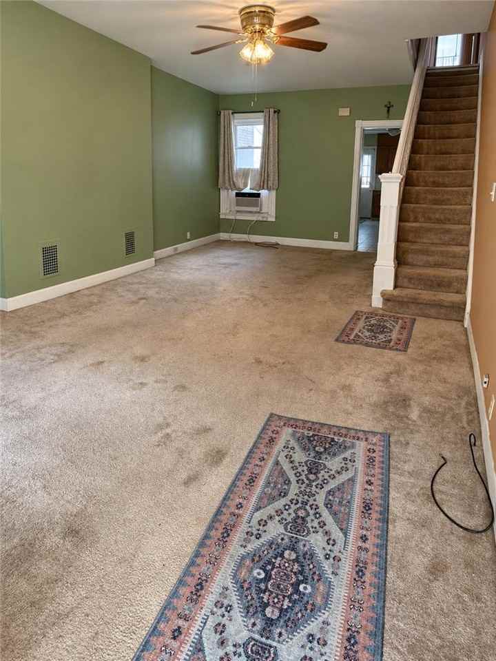 221 W Liberty St - Photo 5 of 5