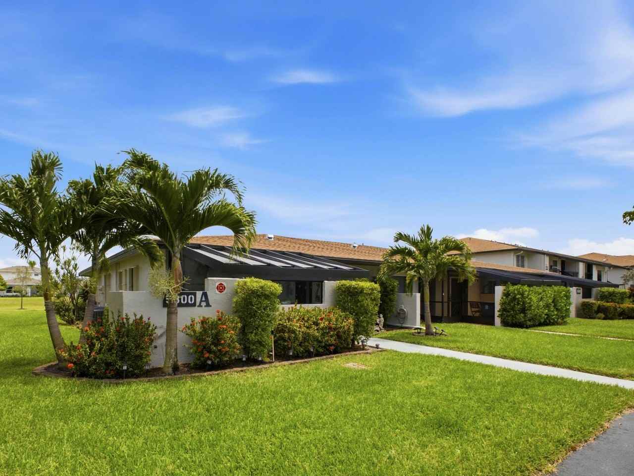 5800 Princess Palm Ct - Photo 4 of 31