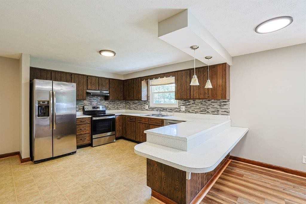 8047 Bethany Rd #1 - Photo 6 of 31