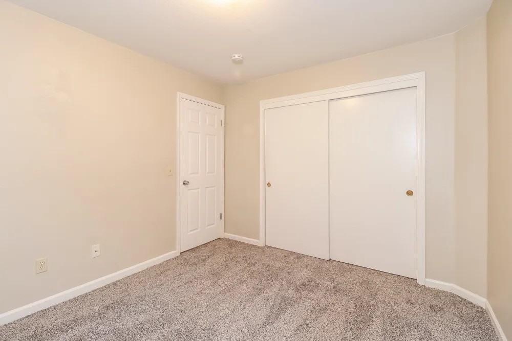 1718 Lisbon Drive Southwest - Photo 2 of 10
