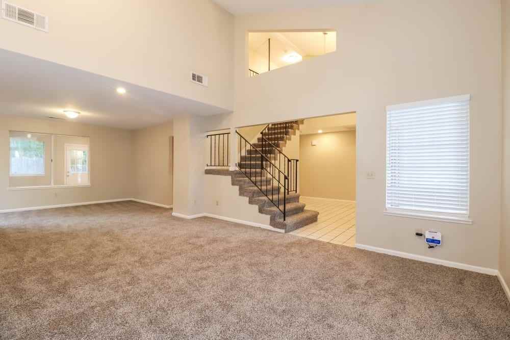 1718 Lisbon Drive Southwest - Photo 4 of 10