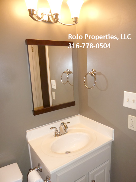 1741 Windsor St #1 - Photo 5 of 13