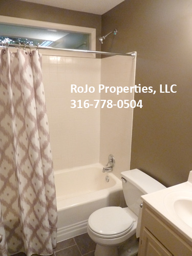 1741 Windsor St #1 - Photo 6 of 13