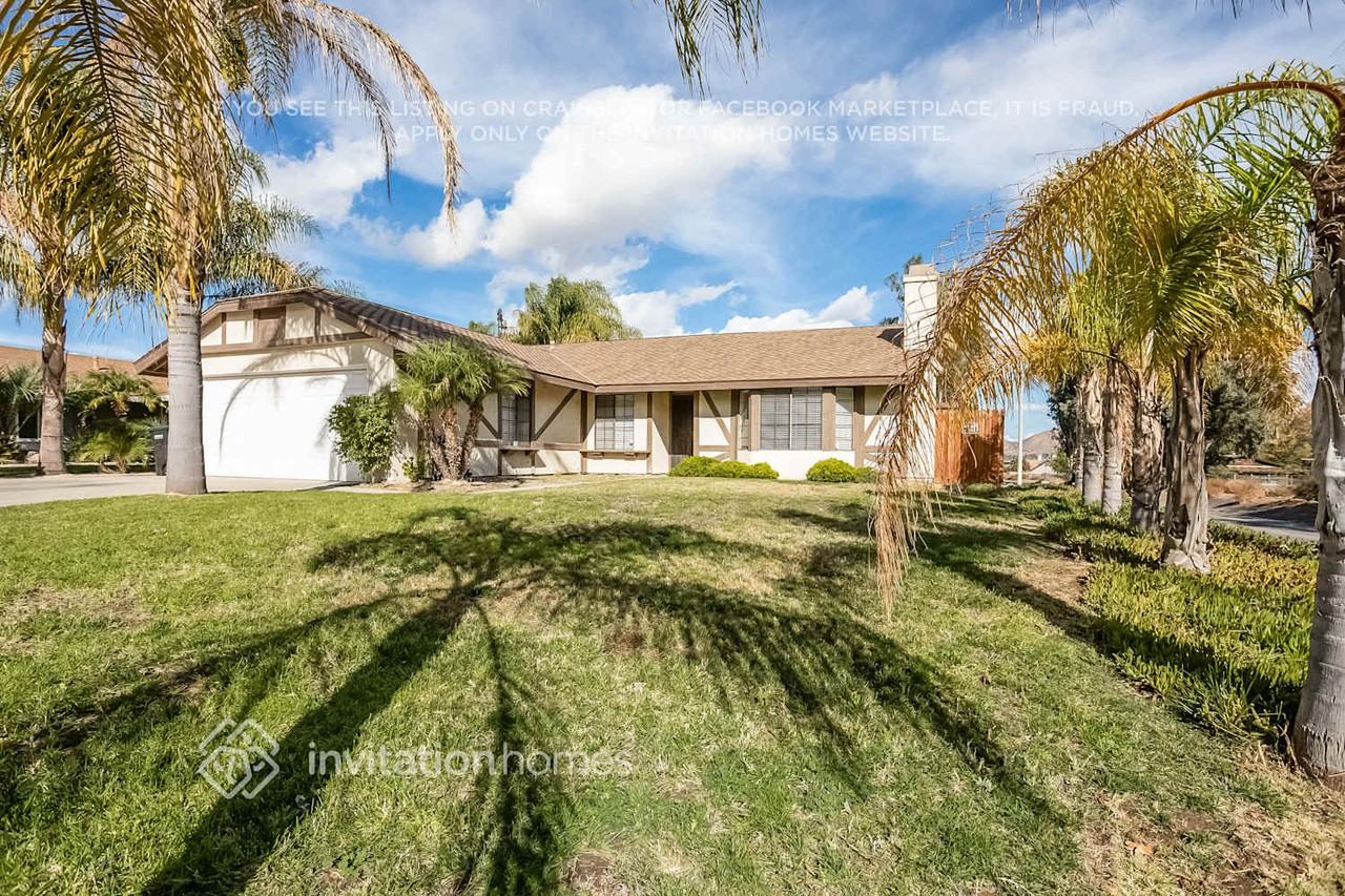 19086 Reindeer Dr - Photo 2 of 21