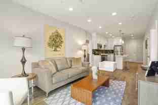 10 Essex St #208 - Photo 1 of 1