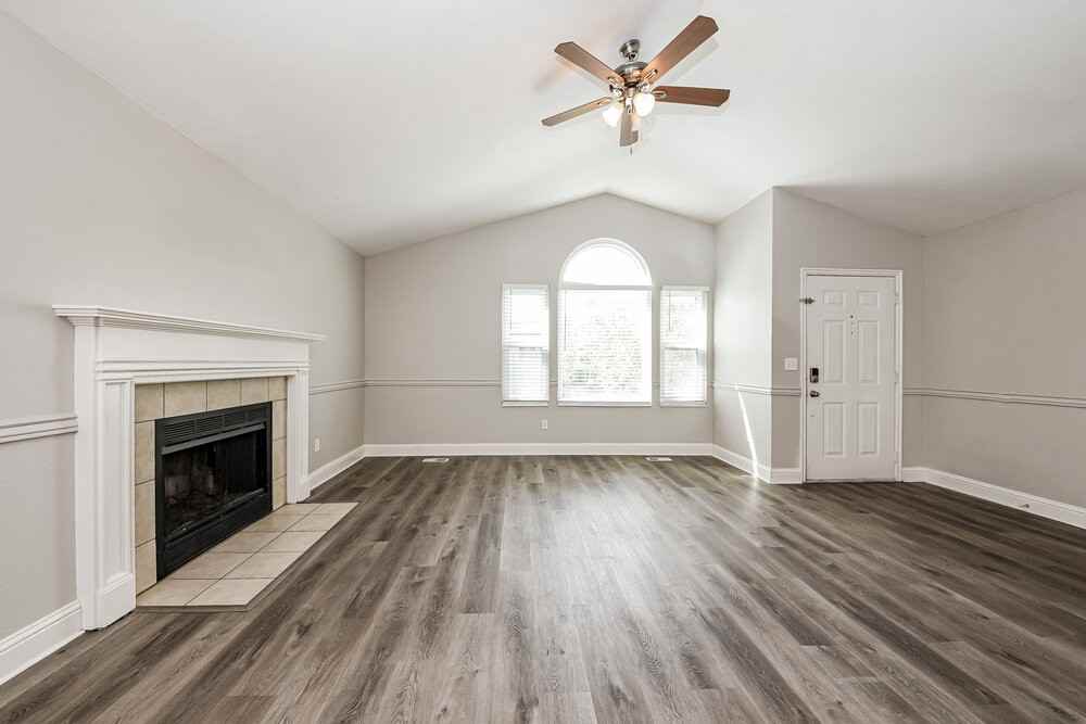 11959 S Aspen Ridge Rd - Photo 4 of 17