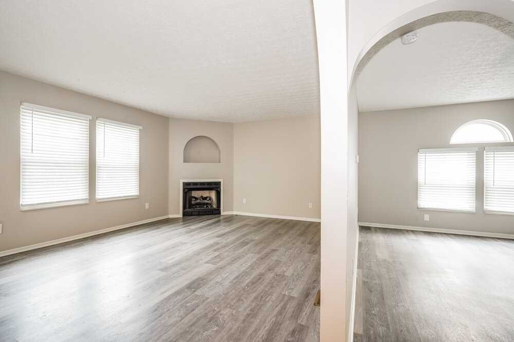 324 Harland Dr - Photo 5 of 18