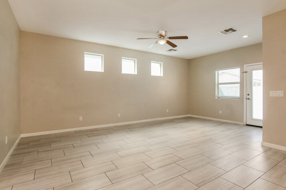 1726 W Minton St - Photo 4 of 17