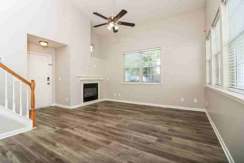 1255 W Oaks Way - Photo 5 of 17