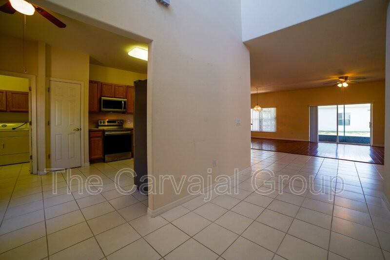1196 Glendora Rd N - Photo 4 of 30