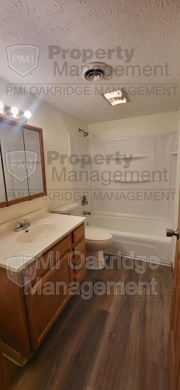 1112 W Main St #6 - Photo 7 of 18