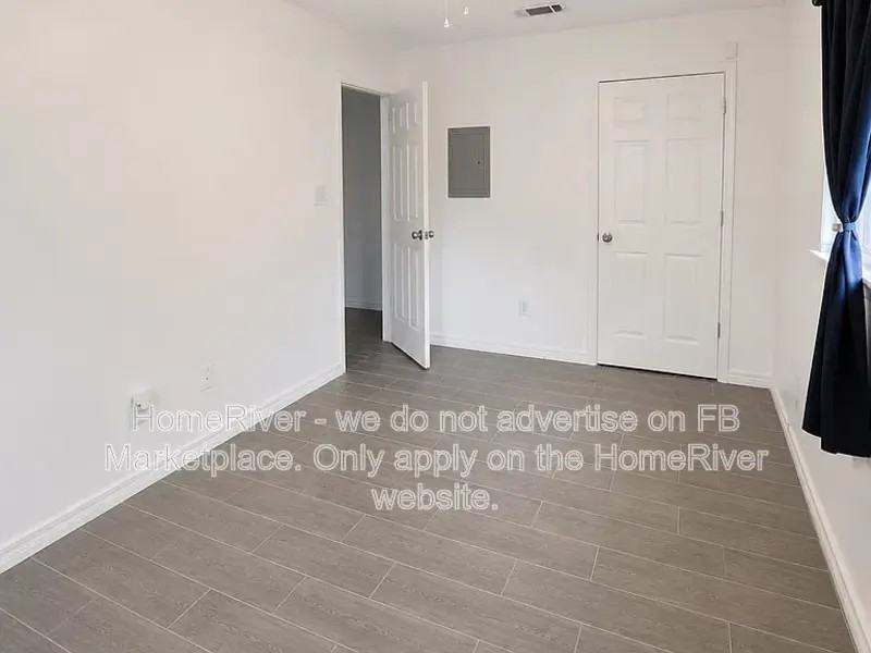 705 Vendee Ln - Photo 7 of 10