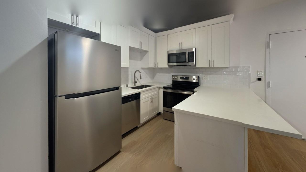 The Park Winona...Newly Rebuilt Spacious Apartment Homes! Upgrades...CALL NOW! - Photo 7 of 24