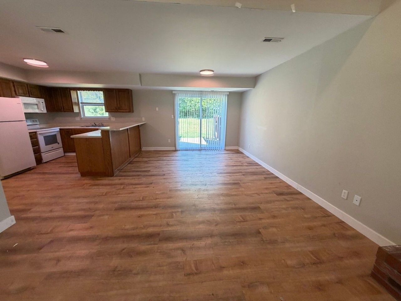 3602 Hermitage Rd - Photo 7 of 36