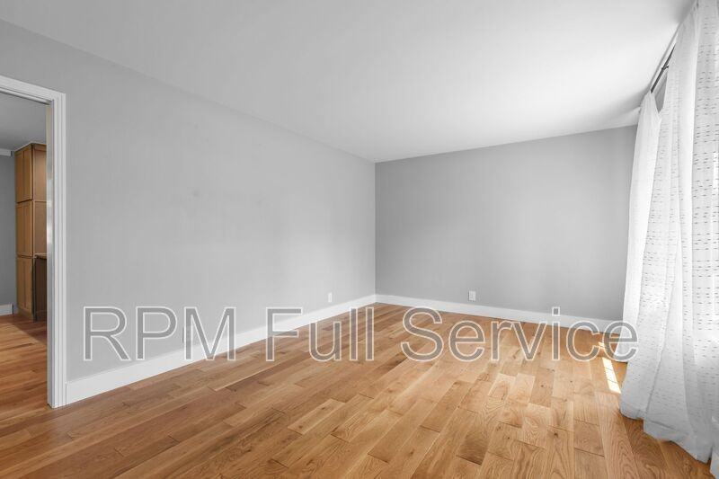 8057 Arbor Dr - Photo 2 of 44