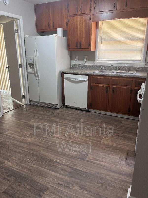 3544 Knollview Ct - Photo 5 of 11