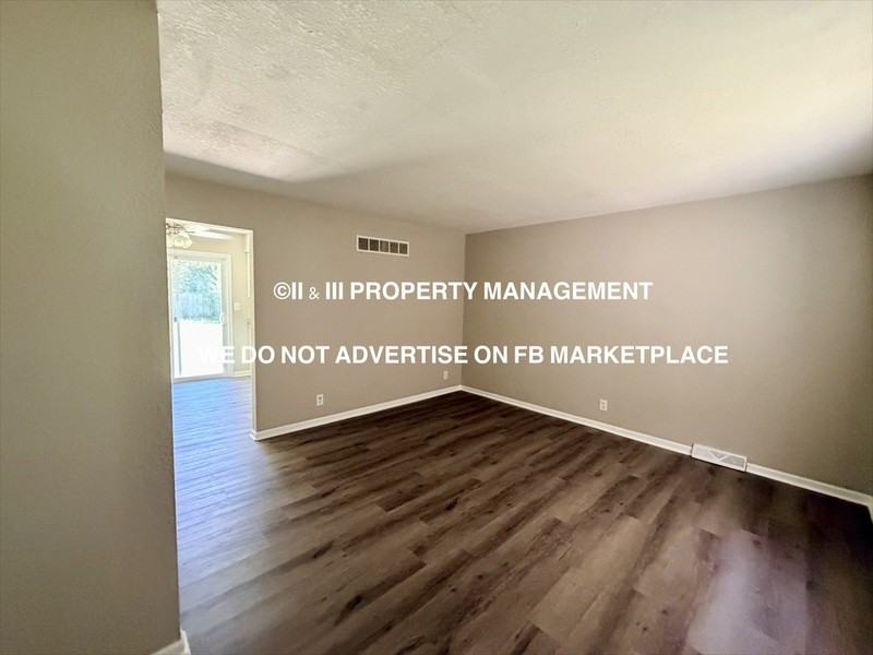 6125 Newton St - Photo 2 of 29