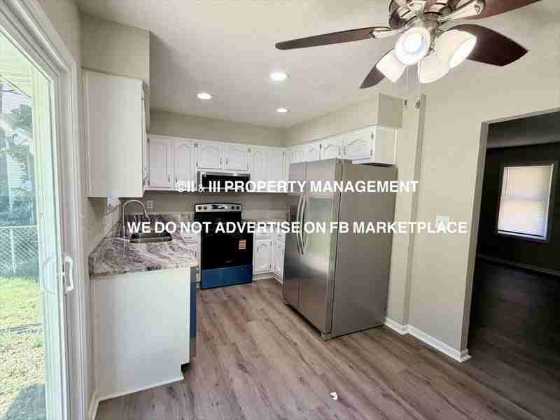 6125 Newton St - Photo 6 of 29