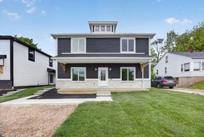 featured image of 322 N Jefferson St
