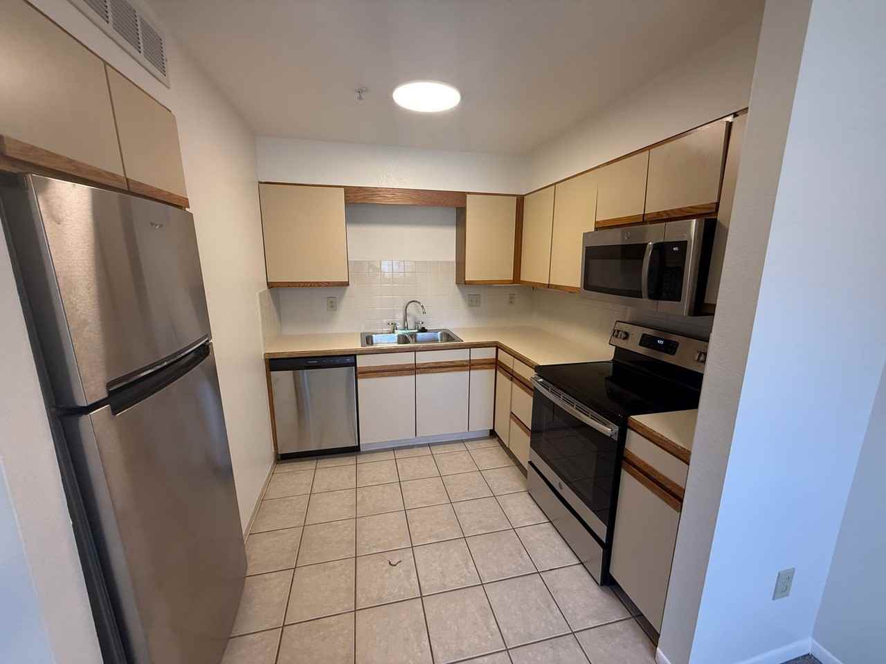 5520 Stonewall Pl - Photo 4 of 10