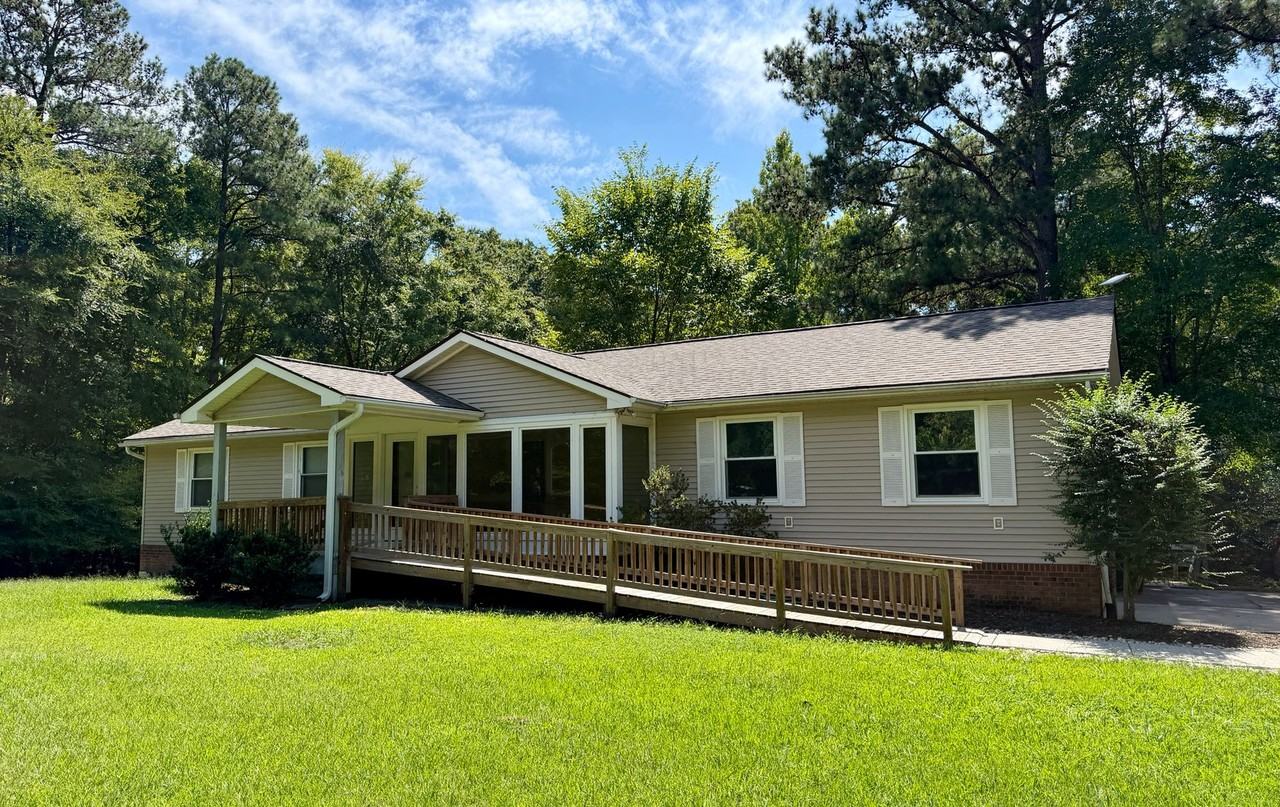 720 Marthas Chapel Rd
