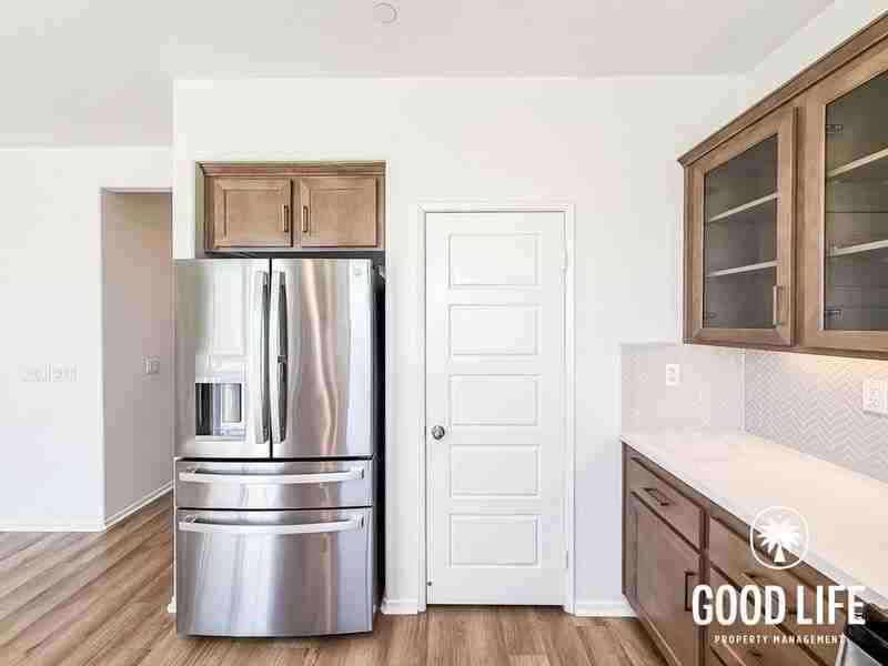 5802 Julian Way - Photo 5 of 47