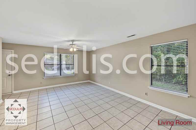 801 Sandpiper Dr Apt B - Photo 4 of 25