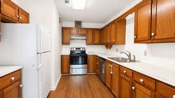 featured image of 16324 Crepemyrtle Dr