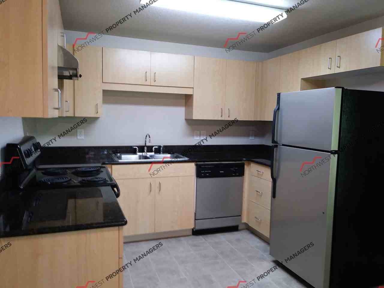 218 SW 15th Ave - Photo 4 of 10