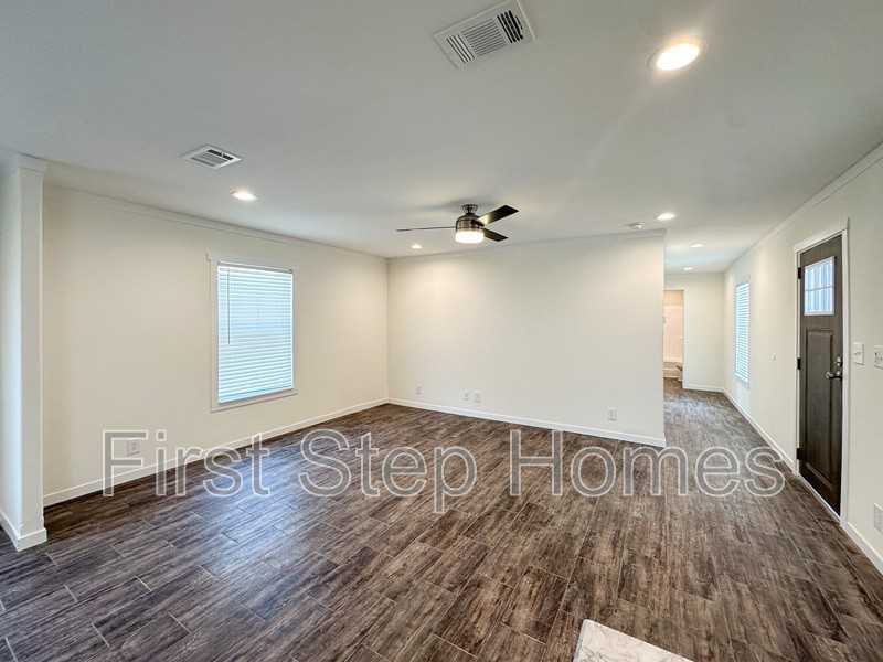 237 Noriker Dr - Photo 7 of 23