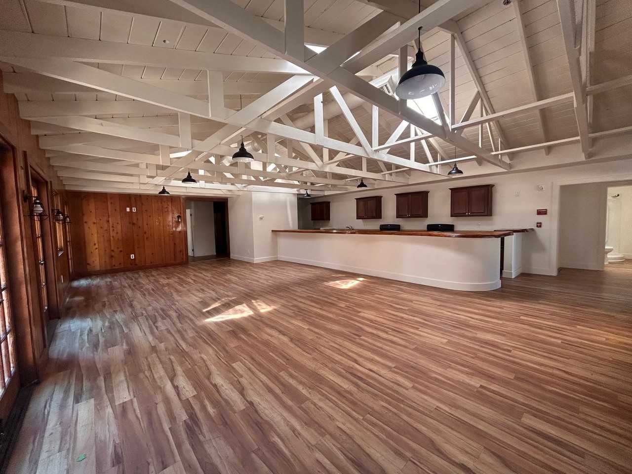 0312 740 W. Foothill - Photo 4 of 18