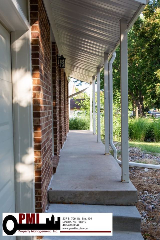 8030 N Hazelwood Dr - Photo 4 of 50