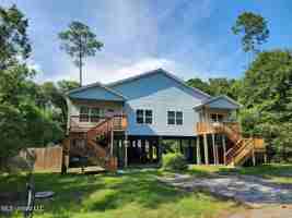 featured image of 6086 E Benton St