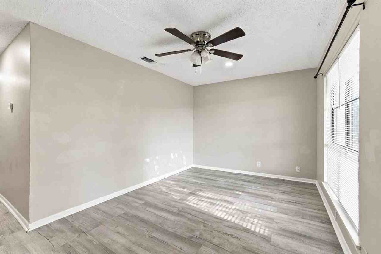 317 S Loving Ave #NEW - Photo 5 of 21
