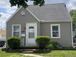 featured image of 2541 Ivy Pl